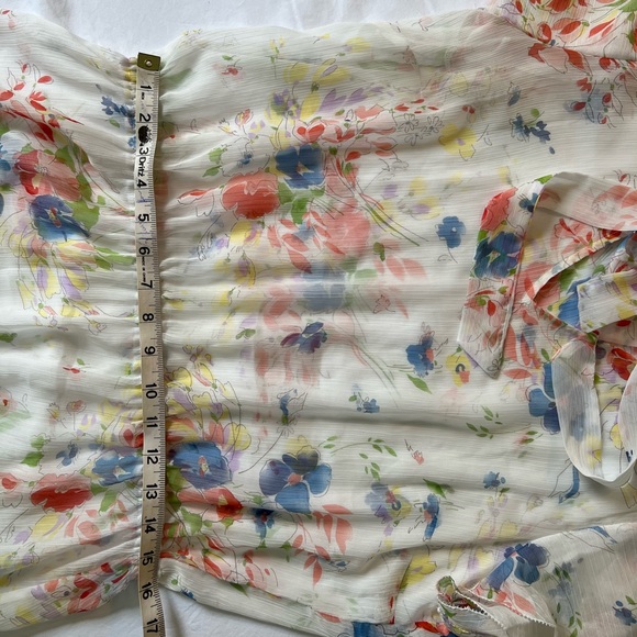 Floral V-neck Pleated Maxi Dress - Picture 7 of 7